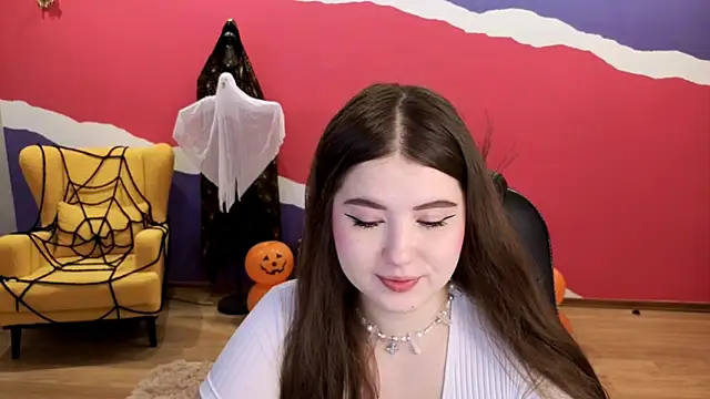 Snapshot of NicoleFoxery chatting on 25, 10, 2025 NicoleFoxery online show from 25, 10, 2025