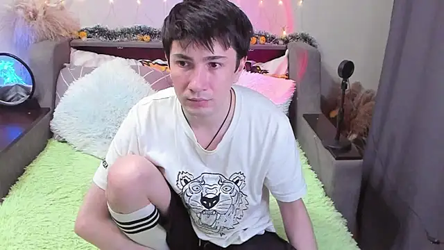 Yumi steve online show from 2, 11, 2025