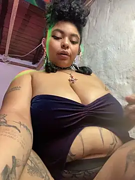 Snapshot of PrincessLauren420 chatting on 9, 1, 2025 PrincessLauren420 online show from 9, 1, 2025