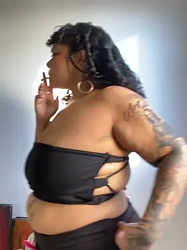 Snapshot of PrincessLauren420 chatting on 4, 10, 2025 PrincessLauren420 online show from 4, 10, 2025