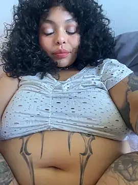 Snapshot of PrincessLauren420 chatting on 4, 12, 2025 PrincessLauren420 online show from 4, 12, 2025