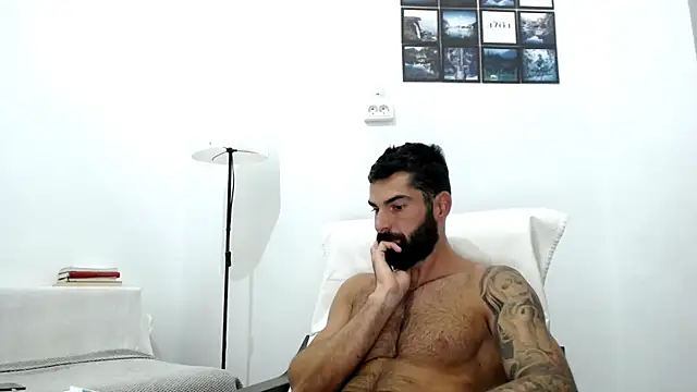 Snapshot of Verycutex chatting on 2, 10, 2025 Verycutex online show from 2, 10, 2025