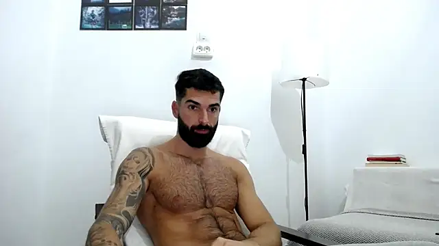 Snapshot of Verycutex chatting on 8, 10, 2025 Verycutex online show from 8, 10, 2025