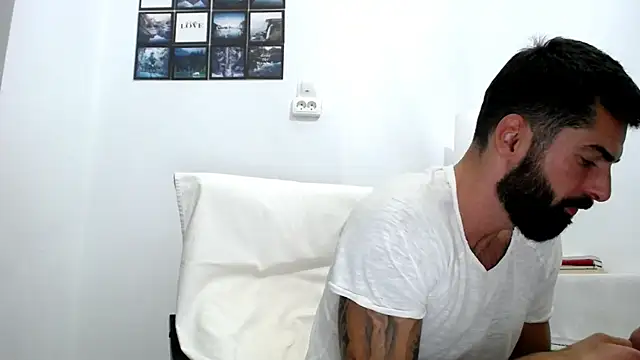 Snapshot of Verycutex chatting on 14, 10, 2025 Verycutex online show from 14, 10, 2025