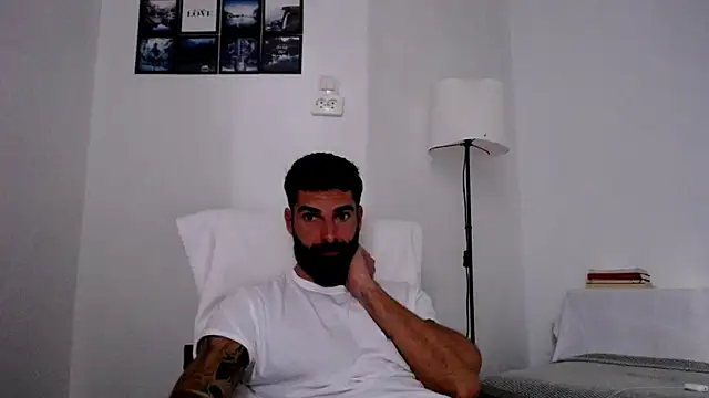 Snapshot of Verycutex chatting on 20, 10, 2025 Verycutex online show from 20, 10, 2025