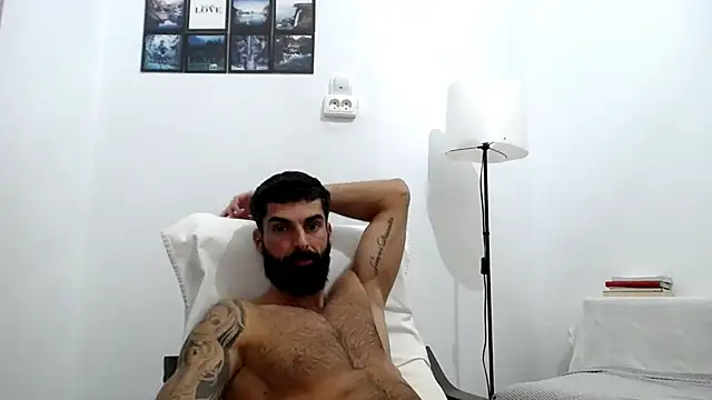 Snapshot of Verycutex chatting on 23, 10, 2025 Verycutex online show from 23, 10, 2025