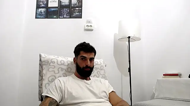 Snapshot of Verycutex chatting on 30, 10, 2025 Verycutex online show from 30, 10, 2025