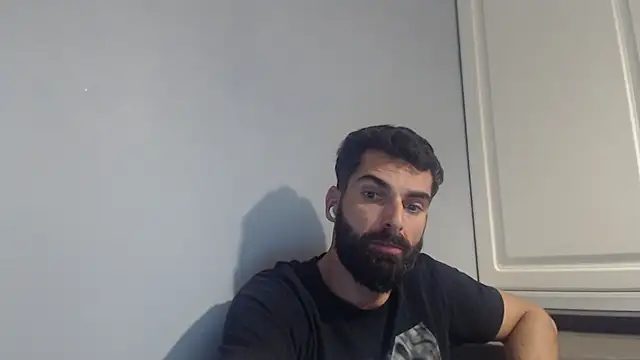 Snapshot of Verycutex chatting on 4, 11, 2025 Verycutex online show from 4, 11, 2025