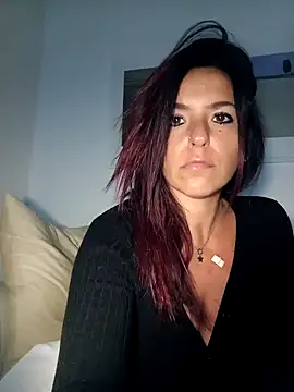 Snapshot of allyson22andy chatting on 17, 12, 2024 allyson22andy online show from 17, 12, 2024