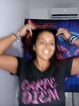 Snapshot of allyson22andy chatting on 11, 3, 2025 allyson22andy online show from 11, 3, 2025