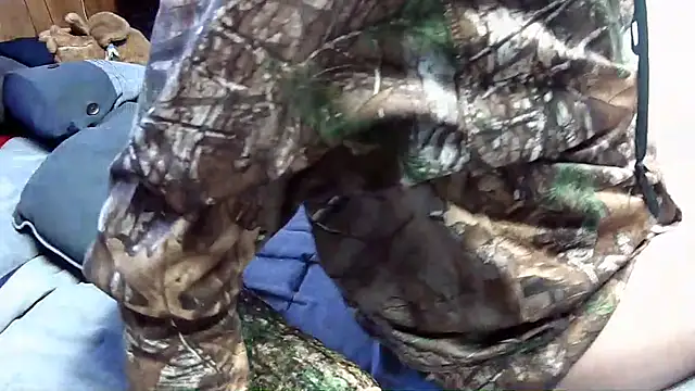 Snapshot of Makowboy chatting on 8, 3, 2026 Makowboy online show from 8, 3, 2026