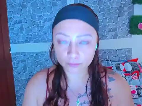 julybravo online show from 30, 10, 2025