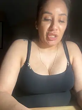 Snapshot of Aw_ThROAt9 chatting on 24, 3, 2026 Aw ThROAt9 online show from 24, 3, 2026