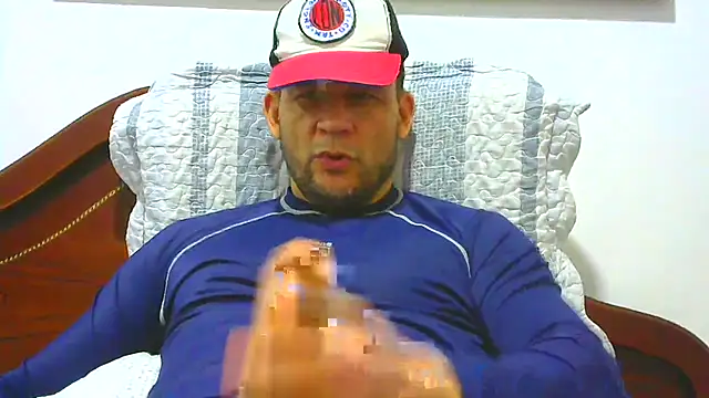 Snapshot of altenori112 chatting on 26, 4, 2026 altenori112 online show from 26, 4, 2026