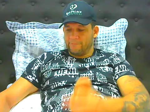 Snapshot of altenori112 chatting on 28, 5, 2026 altenori112 online show from 28, 5, 2026