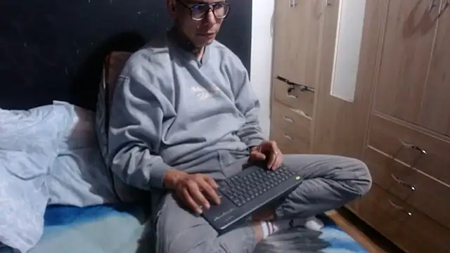 dannnyhot24 online show from 11, 1, 2025