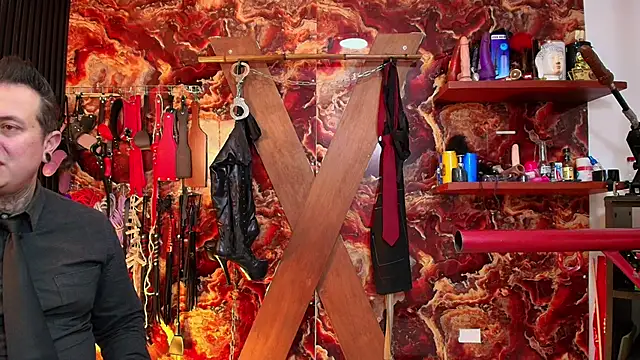 Snapshot of boy_n_girl chatting on 21, 10, 2025 boy n girl online show from 21, 10, 2025