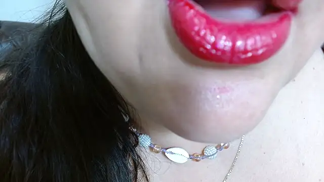 Kerly Doll online show from 17, 12, 2025