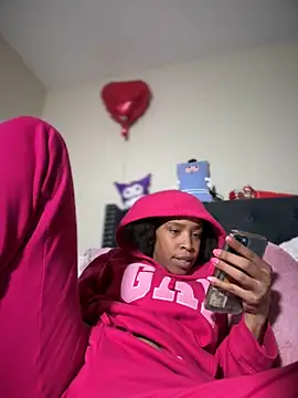 Snapshot of Cum2Charm chatting on 5, 3, 2025 Cum2Charm online show from 5, 3, 2025