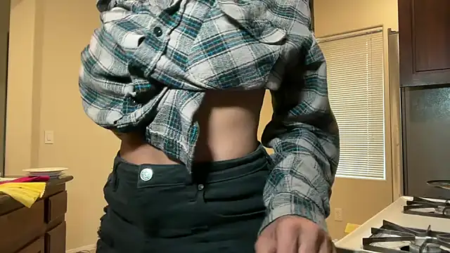 Snapshot of Cum2Charm chatting on 28, 9, 2025 Cum2Charm online show from 28, 9, 2025