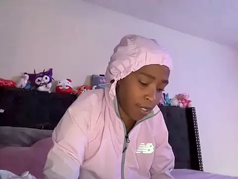 Snapshot of Cum2Charm chatting on 9, 10, 2025 Cum2Charm online show from 9, 10, 2025