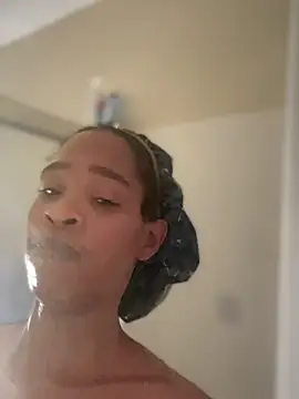 Snapshot of Cum2Charm chatting on 22, 10, 2025 Cum2Charm online show from 22, 10, 2025