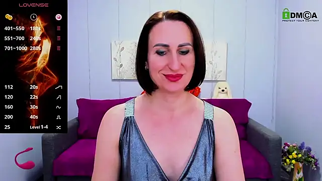 Nia Smithh online show from 28, 2, 2025