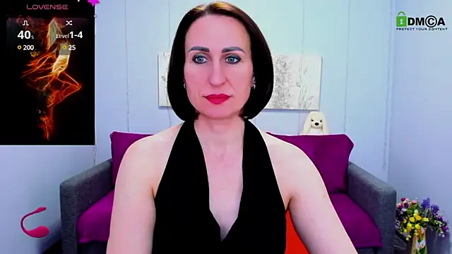 Nia Smithh online show from 5, 3, 2025