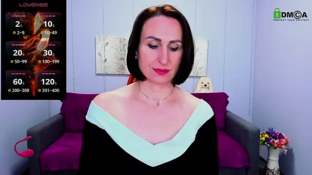 Nia Smithh online show from 6, 3, 2025