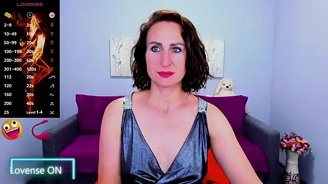 Nia Smithh online show from 23, 9, 2025