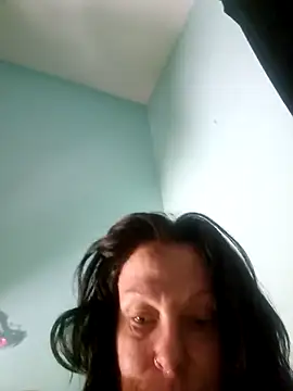 Laserkitten online show from 4, 10, 2025