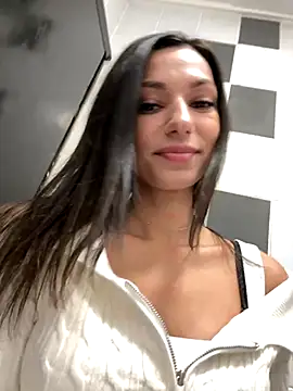  MiaQueen  online show from 4, 10, 2025