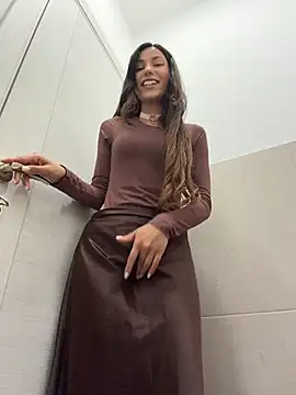  MiaQueen  online show from 6, 7, 2026