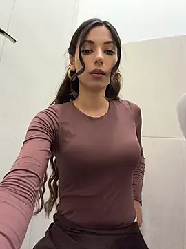  MiaQueen  online show from 9, 7, 2026