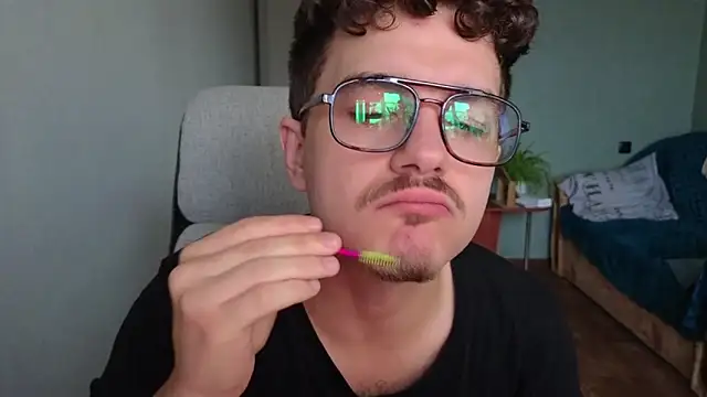 Remy Miles online show from 27, 10, 2025