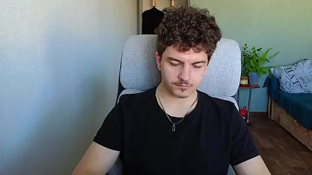 Remy Miles online show from 6, 4, 2026