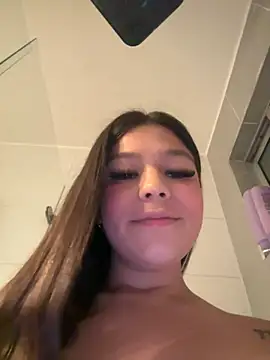 Alyshanon18 online show from 6, 2, 2025