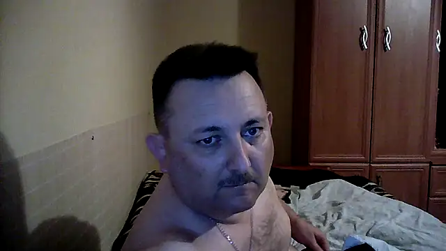 Snapshot of Novy73 chatting on 26, 10, 2025 Novy73 online show from 26, 10, 2025
