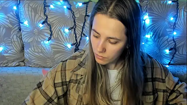 MaggieCake online show from 12, 4, 2026