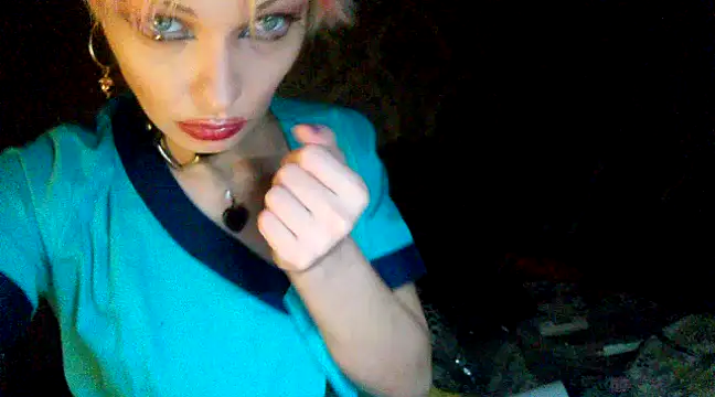 Snapshot of WildMissNiks chatting on 3, 12, 2024 WildMissNiks online show from 3, 12, 2024