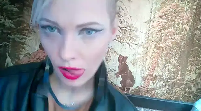 Snapshot of WildMissNiks chatting on 10, 2, 2025 WildMissNiks online show from 10, 2, 2025