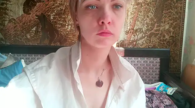 Snapshot of WildMissNiks chatting on 13, 2, 2025 WildMissNiks online show from 13, 2, 2025