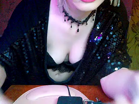 Snapshot of WildMissNiks chatting on 3, 12, 2025 WildMissNiks online show from 3, 12, 2025