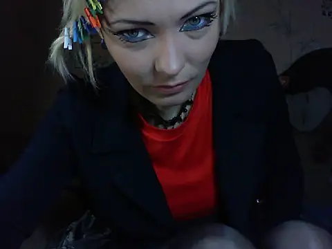 WildMissNiks online show from 4, 4, 2026