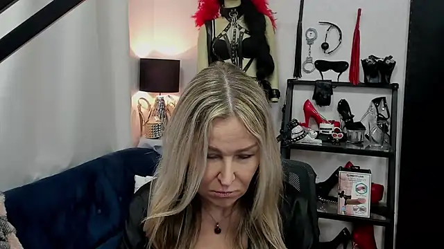 crystaLUX online show from 17, 3, 2025