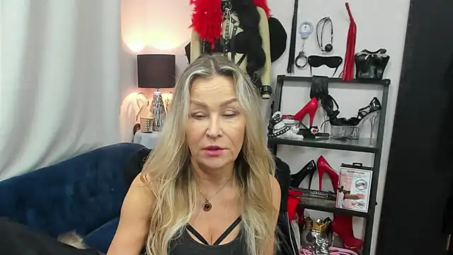 crystaLUX online show from 17, 11, 2025