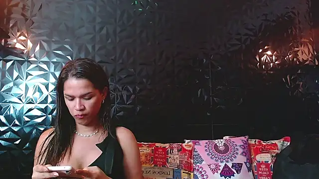 PINK  LOLA1 online show from 11, 9, 2025