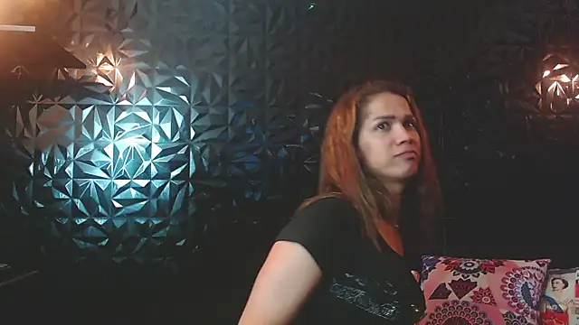 PINK  LOLA1 online show from 19, 11, 2025