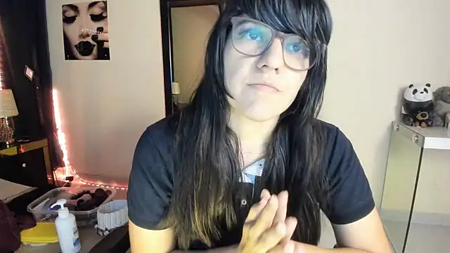 Snapshot of donnasoto chatting on 23, 12, 2024 donnasoto online show from 23, 12, 2024