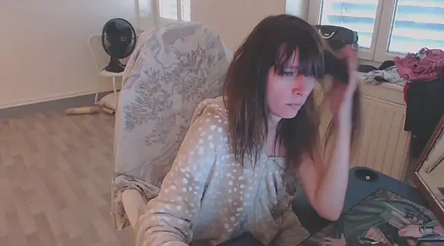 missthon0 online show from 10, 12, 2024